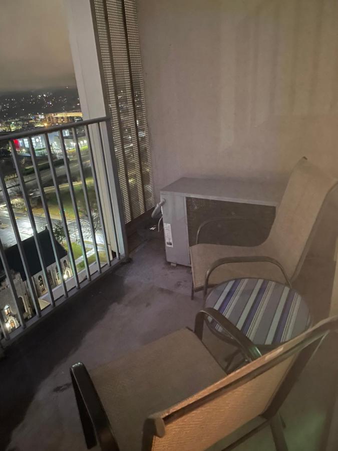 Luxurious 1Br Uptown Highrise/ Balcony With City View! Charlotte Exterior photo